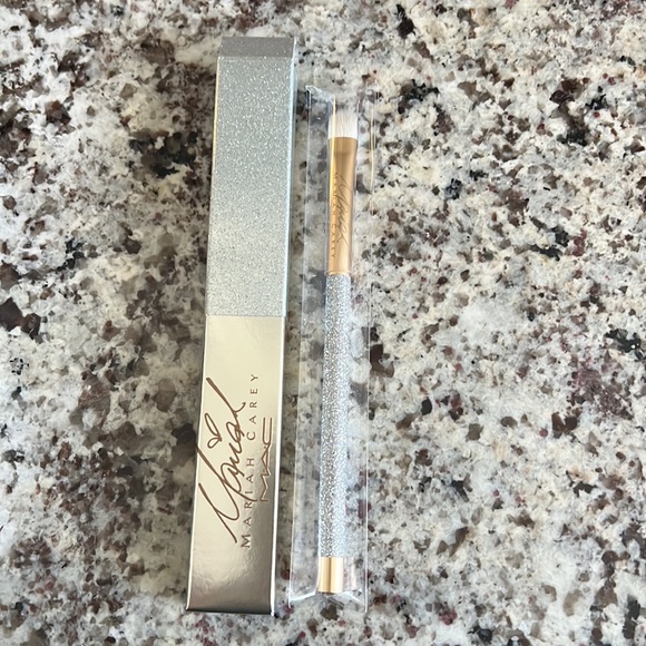 MAC Cosmetics Other - NIB! Mac Cosmetics Limited Edition Mariah Carey Collection 239SE Shader Brush.